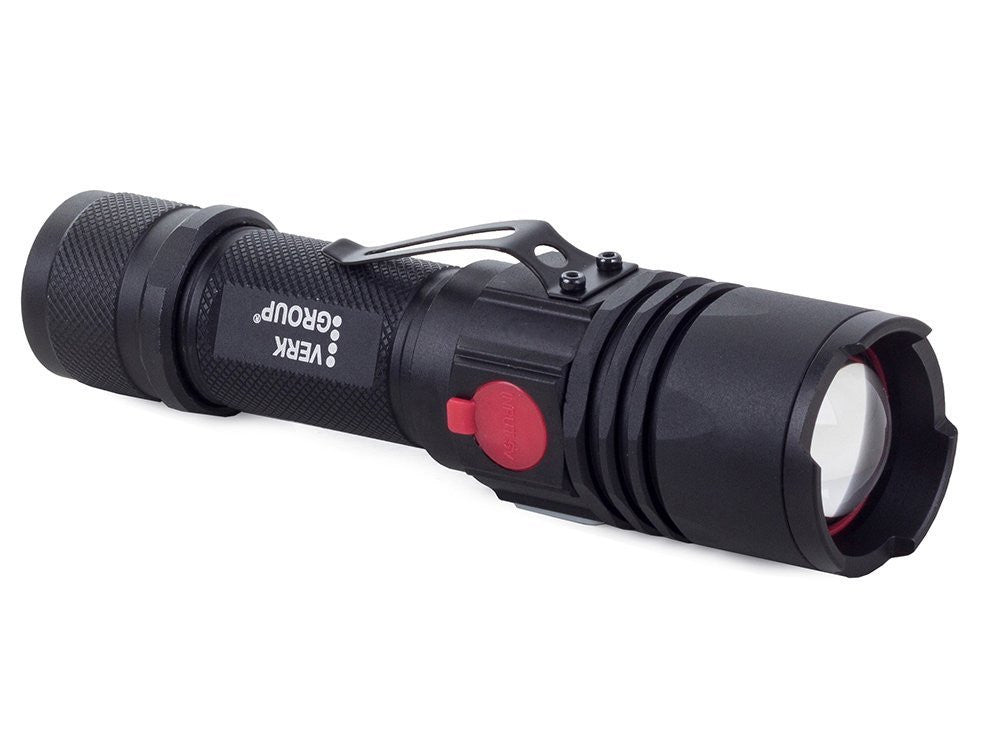 Lanterna Tática Militar Bailong W556 com LED CREE XM-L3-U3