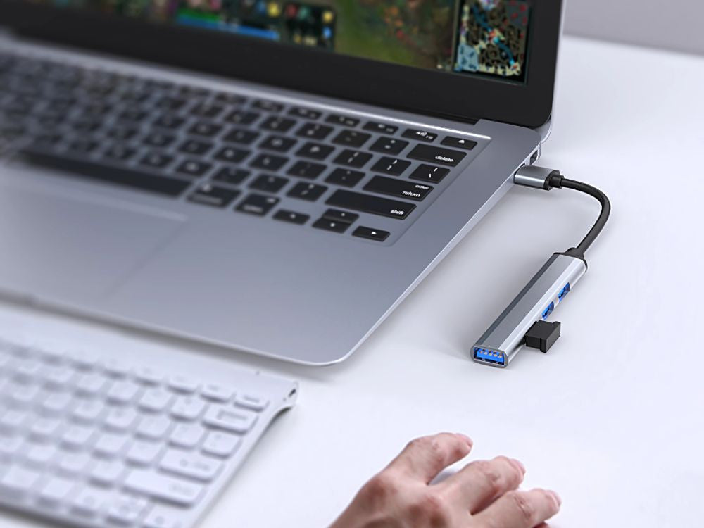 Adaptador Hub 4 em 1